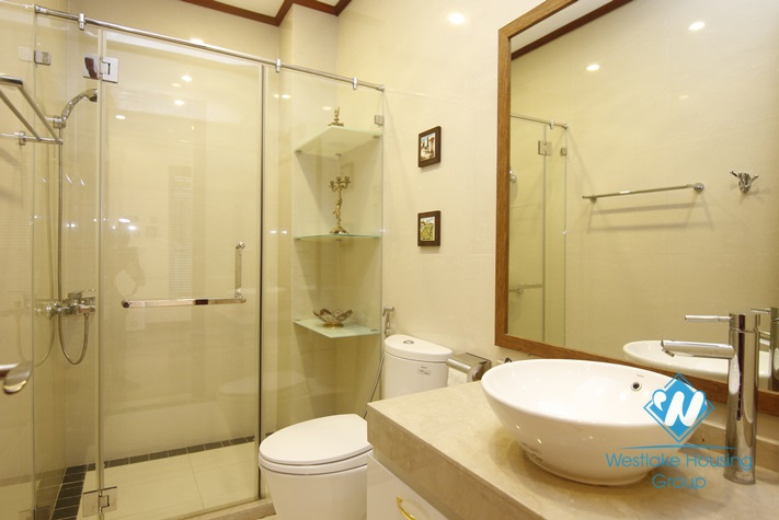 Hanoi furnished 4 bedrooms villa for let in Vinhomes Riverside with river view